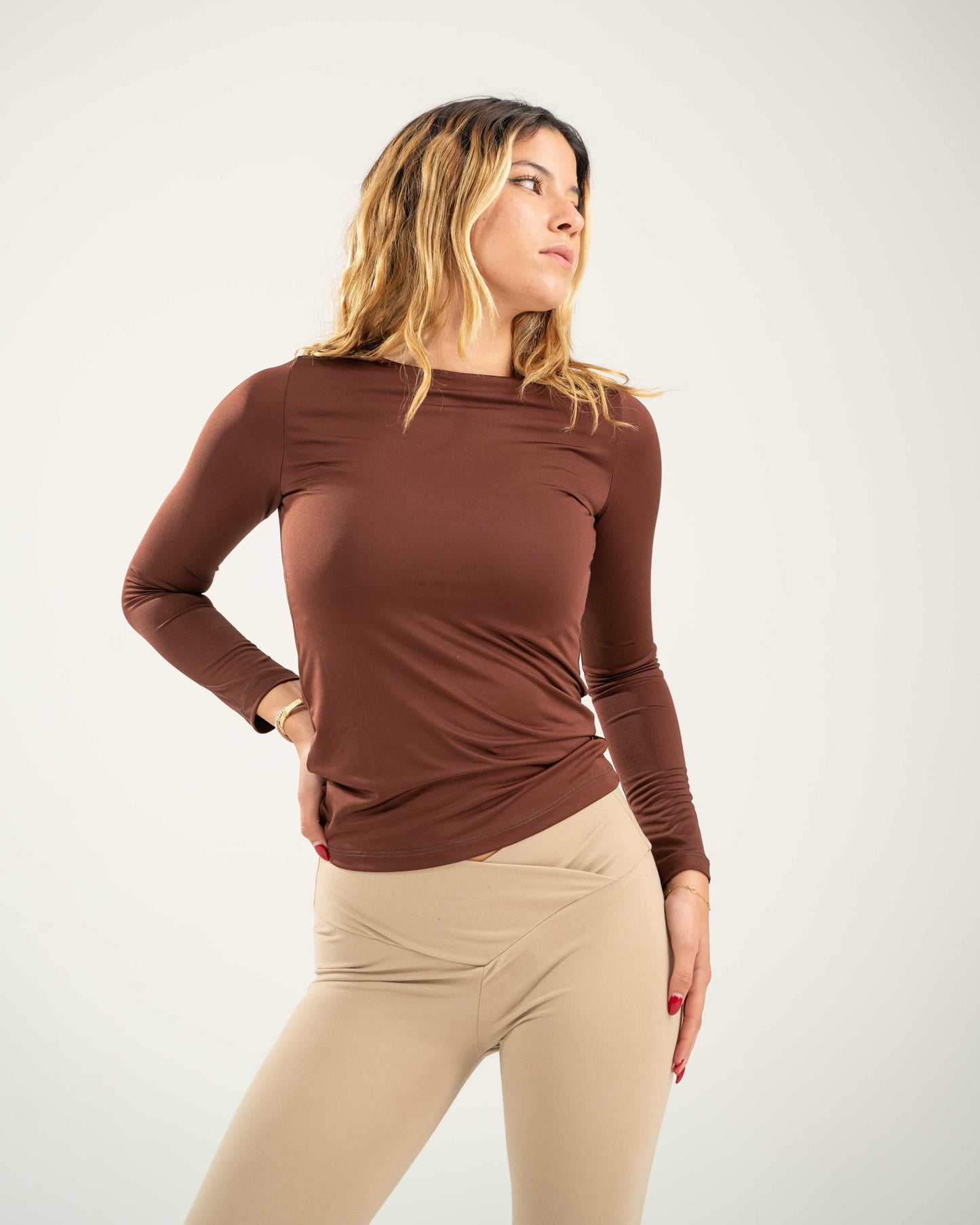 Fitted Long Sleeve Round Neck Top