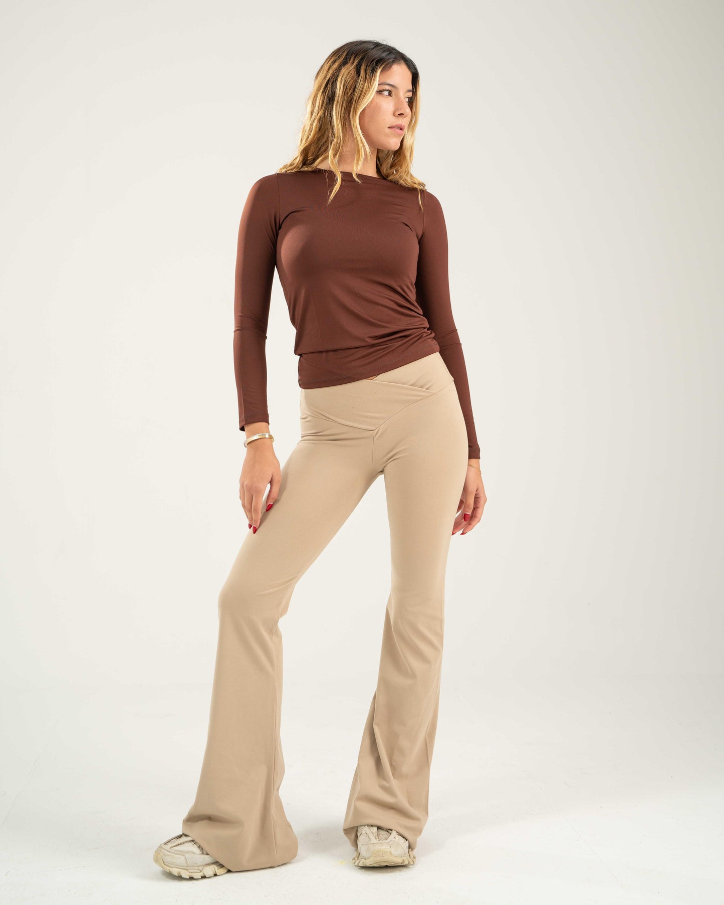Fitted Long Sleeve Round Neck Top