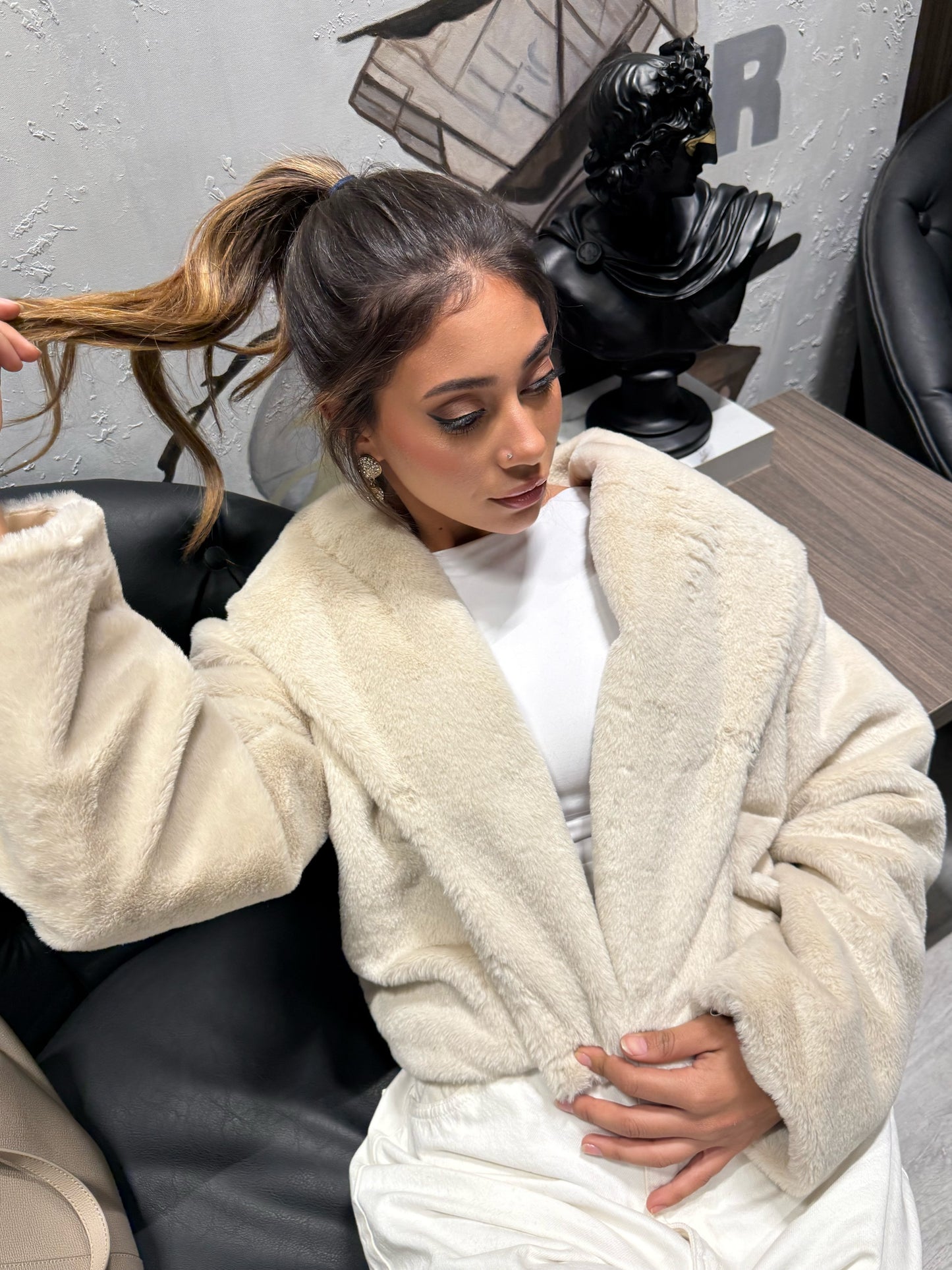 Cropped Fur Jacket - Beige